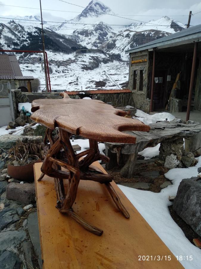 Qusha Guesthouse Meeting In The Mountains And Views カズベギ エクステリア 写真